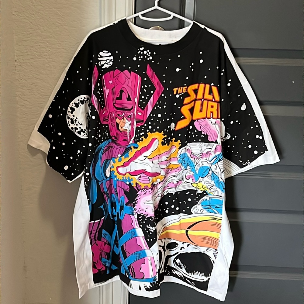 Graphic Silver Surfer Tee